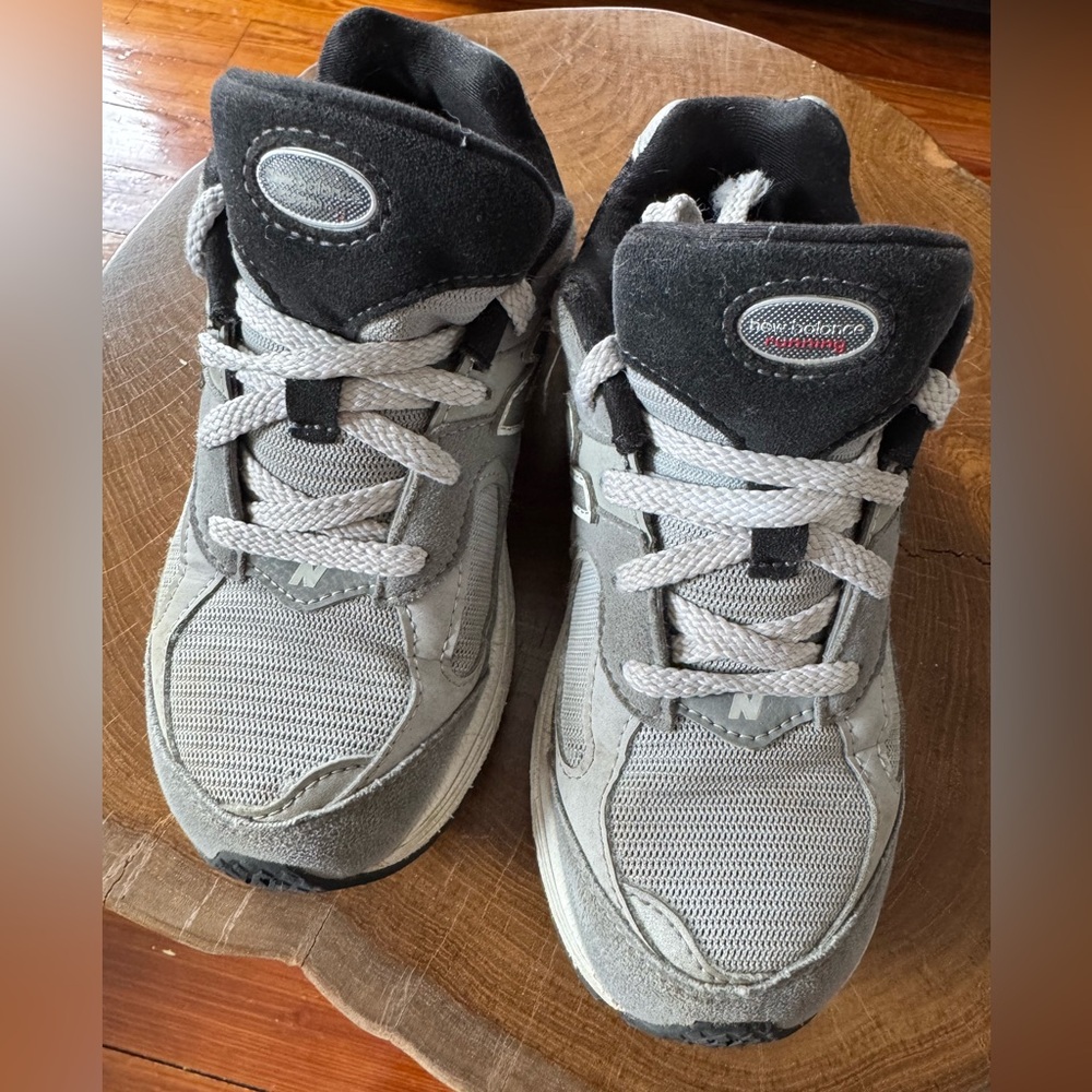 New Balance Gray Kids Sneaker with Black Accents